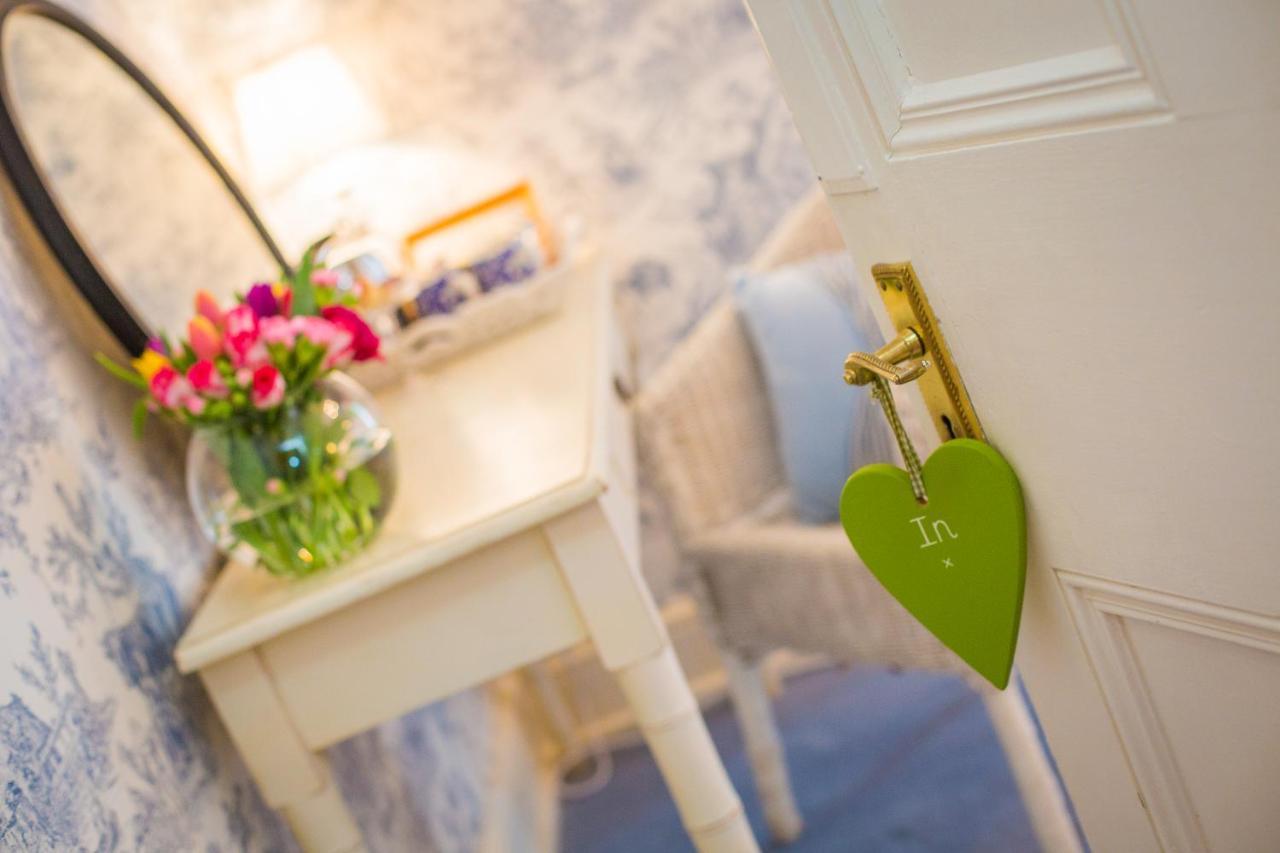 James' Place At Brynawel Мертир-Тидвилл Экстерьер фото