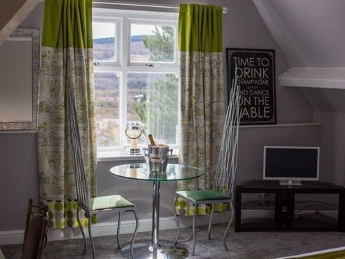 James' Place At Brynawel Мертир-Тидвилл Экстерьер фото