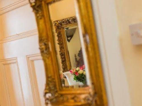 James' Place At Brynawel Мертир-Тидвилл Экстерьер фото